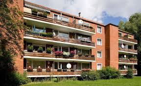 Lorenz nord), waisenallee 8c terrasse, bad mit wanne, gäste wc, kelleranteil, renoviert, barrierefrei, rollstuhlgerecht, personenaufzug 1.282 € kaltmiete zzgl. 3 Zimmer Wohnung Zu Vermieten Rumpelstilzchenweg 12 23560 Lubeck Moisling Mapio Net