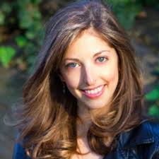 Review: 'Mother Knows Best' by Kira Piekoff .5