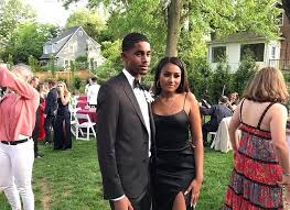 The american family member was born in chicago, il on june 10, 2001. Sasha Obama Goes To The Prom And We Ve Got Snaps Look Eurweb