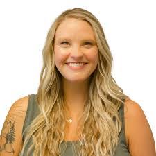 Jeannie Hughes's Instagram, Twitter & Facebook