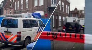 Het slachtoffer van de dodelijke steekpartij in horst maandagavond probeerde een beginnende ruzie te sussen. Nederlander 47 Opgepakt Op Luchthaven Dusseldorf Na Dodelijke Steekpartij In Beverwijk Binnenland Ed Nl