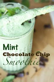 This Tastes Way Too Close To A Chocolate Chip Mint Milk Shake A Mint Chocolate Chip Smoothie With Coconu Boissons Saines Cuisine Et Boissons Smoothie Recette
