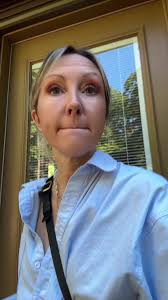 Lifting each other up ❤️ LFG!🔥💪🏼💰 #remotenurse #nursesleavingbedside  #bullishnurse #nurselife #nursetok #nursingcrisis #6figurenursejobs  #remotenurseresume