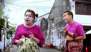 Inilah penyanyi asal tak tun tuang yang ramai tak tahu upiak isil siap buat live concert youtube. Parodi Tak Tun Tuang Jihan Bell Curi Perhatian Media Hiburan