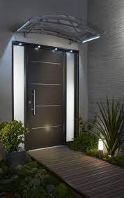 4 adornos navideños para la puerta principal. Decoracion Puertas De Diseno Versus Puertas Antiguas Con Imagenes Puertas Principales De Aluminio Puertas De Aluminio Entrada De Casas Modernas