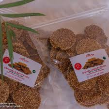 Add ginger and magsense/lemon juice (if desired) and stir. Have You Tried Our Sesame Jos Strawberries And Grains Facebook