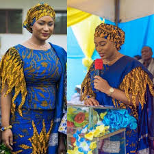 L Image Contient Peut Etre 2 Personnes Personnes Debout African Fashion Ankara Latest African Fashion Dresses African Print Dresses