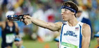 Jeho velkým propagátorem byl zakladatel moderního olympijského hnutí pierre de coubertin a poprvé se v něm. Praha Zazije Svetovy Moderni Petiboj Cesi Chteji Medaile