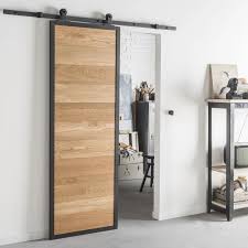 Style Industriel Pour Une Porte Coulissante En Bois Et Alu Leroy Merlin En 2020 Porte Coulissante Bois Porte Coulissante Porte Galandage