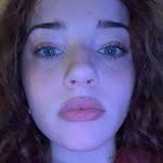 Mollie Elliott's Instagram, Twitter & Facebook