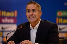 Informações pessoais nome completo sylvio mendes campos júnior data de nasc. Apos Recusas De Renato Gaucho E Aguirre Corinthians Anuncia Sylvinho Para Tecnico 23 05 2021 Esporte Folha