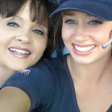 What rental properties are available in Richmond Hill for a family with a  budget of $2.3k?