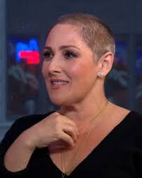 Ricki Lake opens up about secret struggle with hair loss