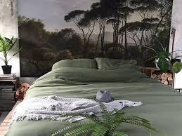 4 manieren om tropisch behang toe te passen in de slaapkamer tropisch behang slaapkamer slaapkamerideeen