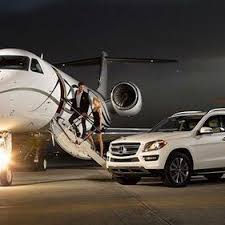 Jetsetbabe Privatjet Luxusautos Piloten