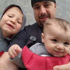 What oil should I use in my F100 with Cleveland engine?