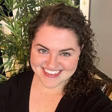 Julie Robillard's Instagram, Twitter & Facebook