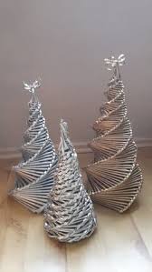 Weihnachtsbaum Aus Zeitungsrollchen Last Minute Geschenke Basteln Weihnachten Weihnachtsbaum Basteln Weihnachtsbasteln