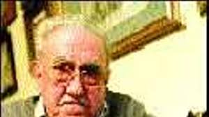 La Cofradía de Jesús de la Esperanza homenajea a Armando Benítez Fernández 