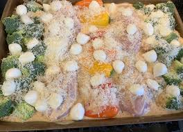 Parmesan Hahnchen Mit Gemuse In Krauterrahmen Thermosternchen Kochen Und Backen Mit Pampere Pampered Chef Rezepte Gemuse Hahnchen Mit Gemuse Hanchen Gerichte