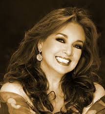 JOSÉ GUILLERMO QUESADA CASTILLO, más conocido como "Guillermo Portabales"  nació 6 de abril de 1911 en Rodas, Cuba. Fue un compositor y guitarrista  cubano que popularizó entre los años treinta y sesenta