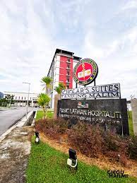 Mesin basuh, peti ais, dapur gas, kelengkapan memasak, tv, aircond (bilik utama), kipas, meja kerusi, sofabed, saterika, cerek elektrik. Scholar S Suites Upsi Tawar Hotel Selesa Di Tanjung Malim