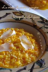La zuppa di carote, zenzero, lenticchie rosse e arancia è una vellutata leggera ottima per aprire il pranzo. Risotto In Crema Di Carote E Zenzero Mantecato Con Raspadura Lodigiana Profumo Di Broccoli