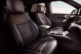 View exterior and interior photos and videos for the 2021 ford® explorer. 2021 Ford Explorer Pictures 84 Photos Edmunds