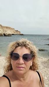 Иду сегодня на работу, а тут стоит такое одиночество! Руки сами взяли  телефон и вуаля! В этом году снега больше не предвидится, возможно и хорошо  😉