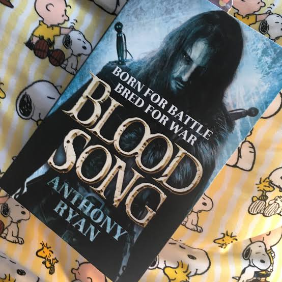 Review: Blood Song by Anthony Ryan – THE HOBBLEIT