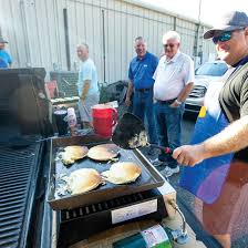 Wetumpka Rotary Club holds pancake breakfast for memorial scholarship