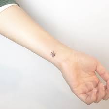 Kleine tattoos handgelenk vorlagen tattoo arts. Mini Tattoos 100 Susse Motive Und Ideen Fur Ein Kleines Tattoo Fur Frauen