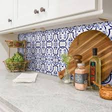 List of portuguese newspapers and news sites featuring sports, politics, business, health, jobs, travel, and education. Fliesenaufkleber Portugal Wall Art De