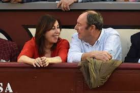 Ver más ideas sobre luis, miguelitos, luis miguel fotos. Los Romances Del Empresario Luis Miguel Rodriguez El Chatarrero En Imagenes Famosos