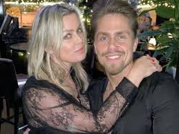Vandaag, op de internationale dag van de weduwen, spraken we drie vrouwen die op jonge leeftijd hun partner. Bridget Ex Van Andre Hazes Met De Grond Gelijk Gemaakt Hoe Ziek Kun Je Zijn Showbizz 24