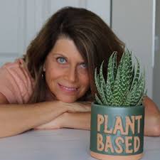 Debbie Ingram (@DebIngramwrites)