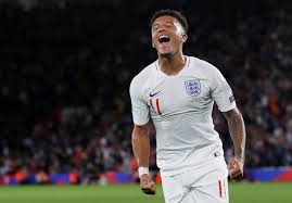 That is according to espn in spain who claim an announcement is due next week which will declare cavani's decision to extend his stay at old trafford, and the news will be warmly welcomed by reds' supporters. Manchester United Fans React To Darren Fletcher Comments On Jadon Sancho The Transfer Tavern
