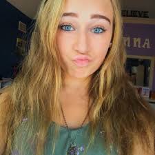 anna previti (@anna_prevv)