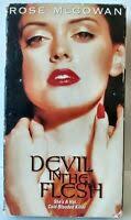 From the moment she arrives in town following her parents' untimely death, debbie sets her sights on her teacher, the. Teufel Im Fleisch Vhs Maruschka Detmers Federico Pitzalis Ebay