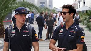 Maybe you would like to learn more about one of these? Gp Rusland Eindelijk Spannend Dankzij Gridstraf Verstappen Rtl Nieuws