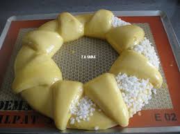 Couronne Des Rois Briochee 7 A Table Couronne Des Rois Briochee Couronne Des Rois Galette Des Rois Briochee