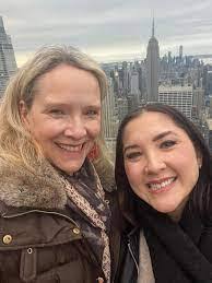 Wendy Petitjean's Instagram, Twitter & Facebook