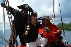 Las Bahamas: fragmentos del paraíso de un pirata novato - School Rubric