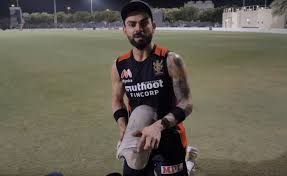Buy your virat kohli cricket bat and play all shots! Ipl 2020 Watch Ab De Villiers Tells Virat Kohli That He Ll Steal His Bats After Rcb Captain Shows His Kit Bag