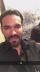 Santa Velez (@velez_santa)