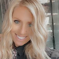 Amber Lindberg's Instagram, Twitter & Facebook