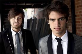 At the disco, et plus encore sur la marketplace discogs. Panic At The Disco Sets Mar 29 Release For Vices Virtues Billboard