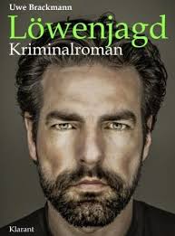 Lesendes Katzenpersonal