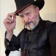 Can a half-elf and half-orc couple have a baby in Golarion?