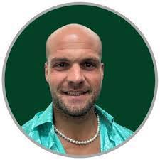 Toni Lyles's Instagram, Twitter & Facebook